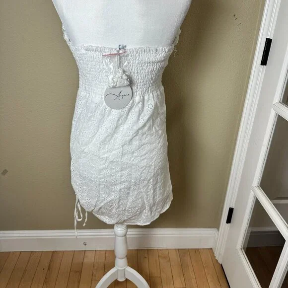 NWT AIYANA City Break Mini Dress White Eyelet Strapless Size Large - Picture 15 of 16